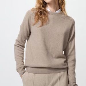 Uniqlo Cashmere Sweater Beige